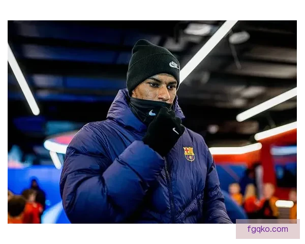 卡里克盼拉师傅归队受阻巴萨握优先权球员愿留当核心成焦点转会前景